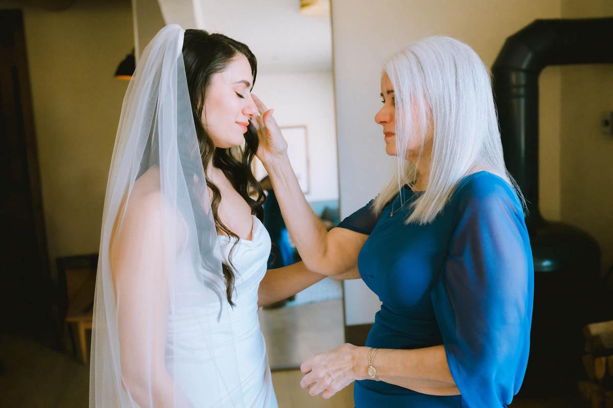 Elske wedding ceremony Chicago true color photography