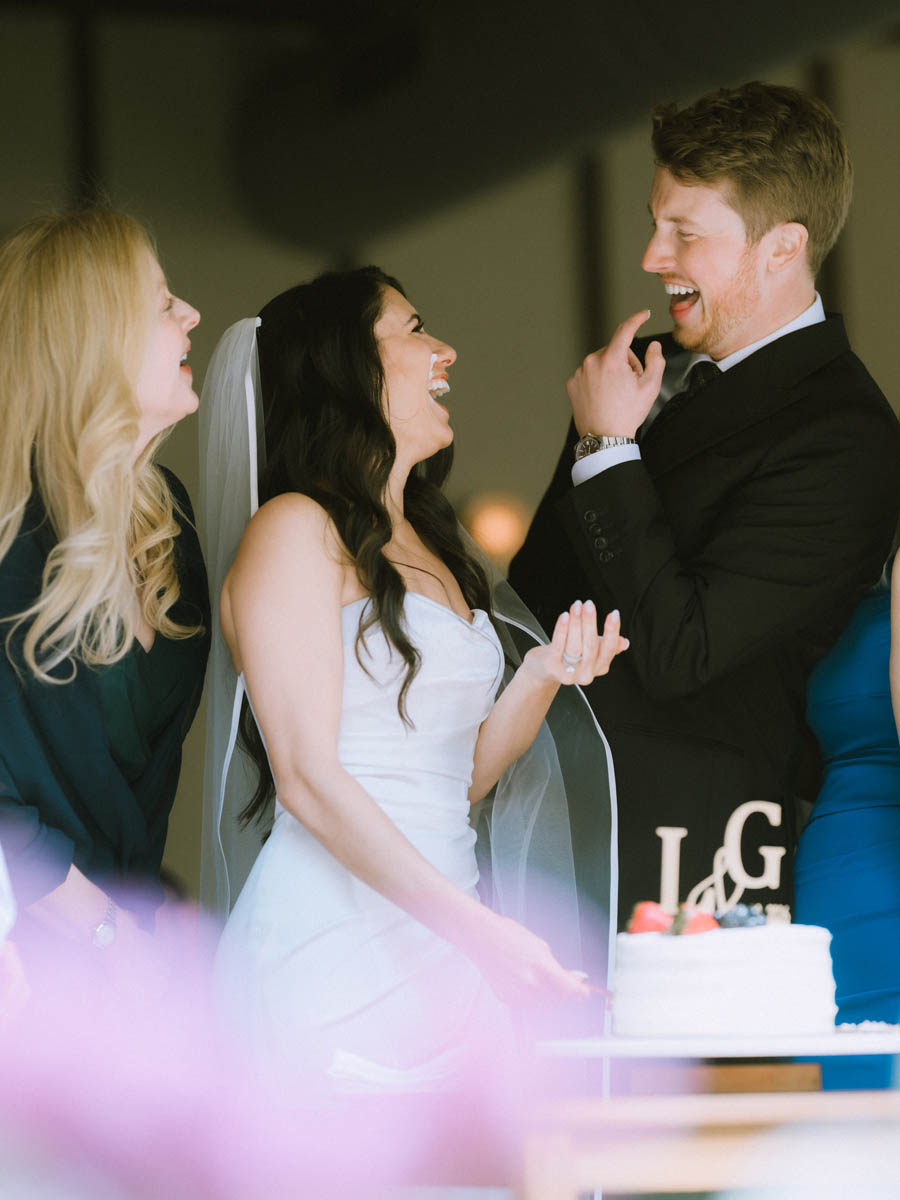 Elske wedding light and bright dreamy wedding photos