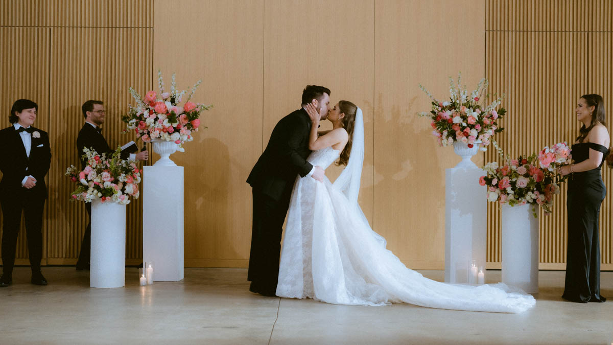 Sarabande Wedding Ceremony First Kiss True Color Photographer